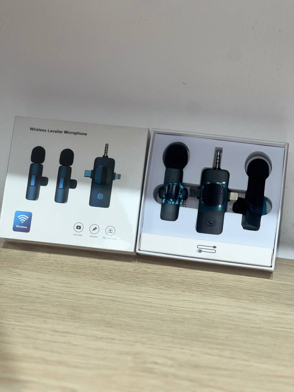 DOS MICROFONOS INALAMBRICOS K8